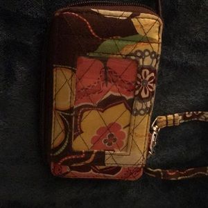 Small wristlet